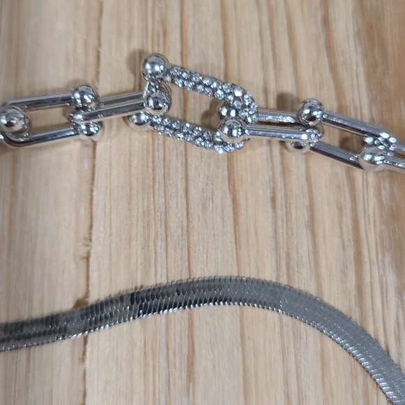 🩶🩶NEW🩶🩶 GORGEOUS!! 2PC Chain Link and Herringbone CZ Bracelet Set in SILVER - Picture 10 of 14